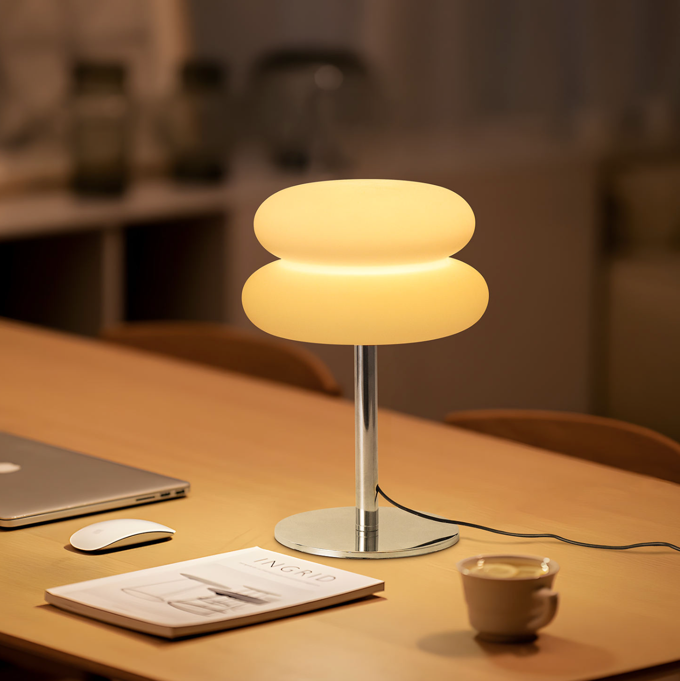 Modern Orange Table Lamp – Stylish Contemporary Accent Light for Elegant Home Décor